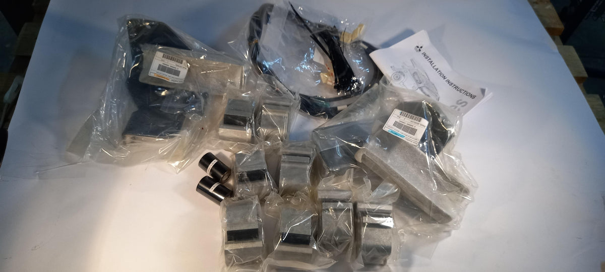 Original OE MITSUBISHI Montagesatz MZ331041