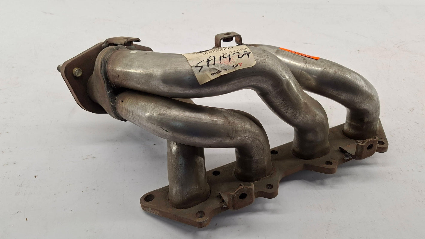 Original OE MITSUBISHI Abgaskrümmer MR552835