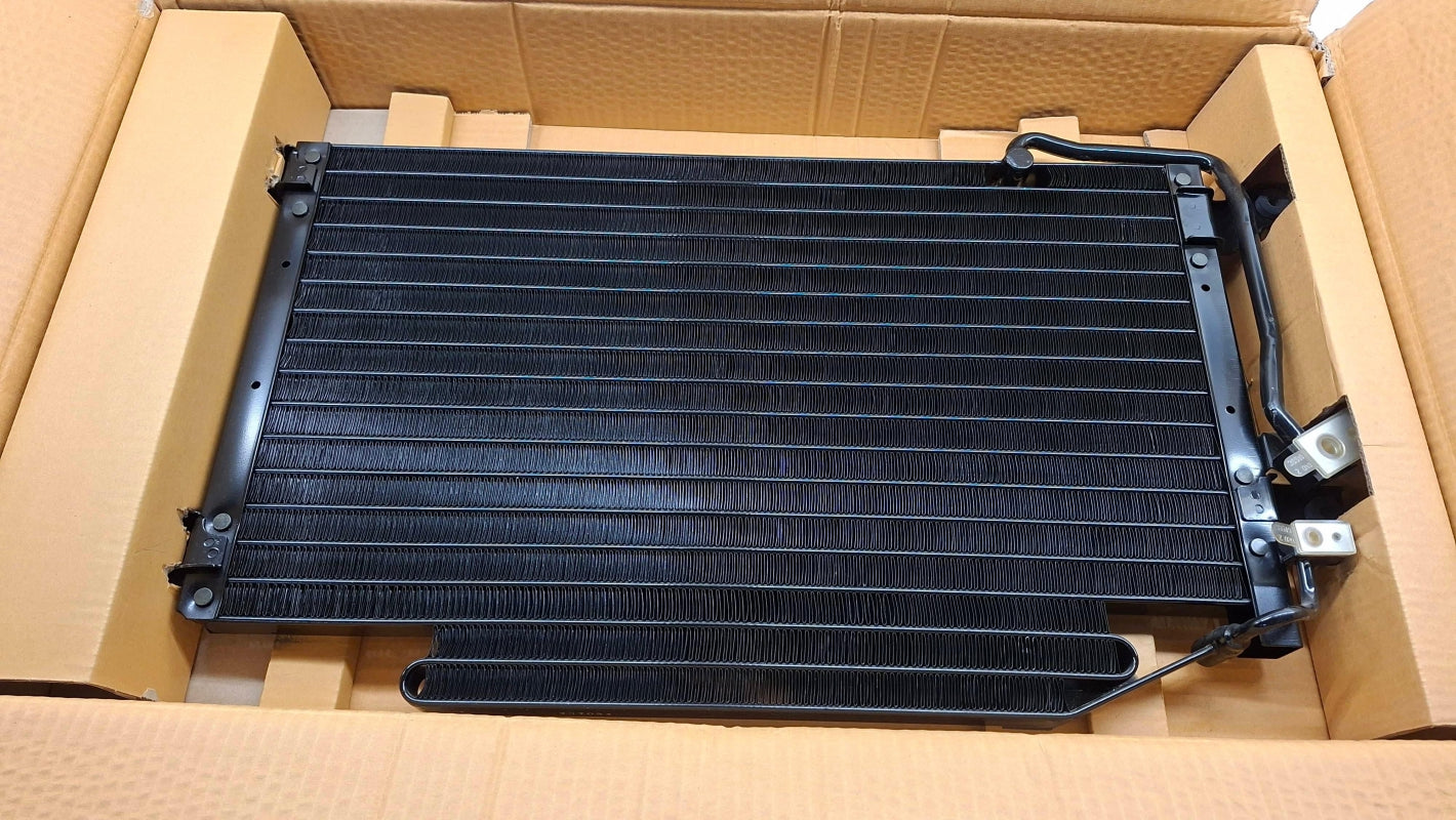 Original OE MITSUBISHI Klimakondensator MR146328