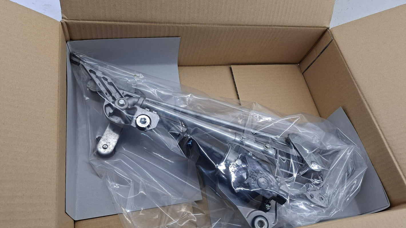Original OE MITSUBISHI Wischermotor 8250A138