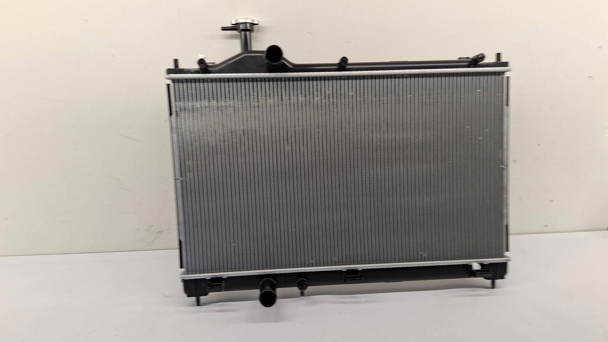 Original OE MITSUBISHI Wasserkühler 1350A825