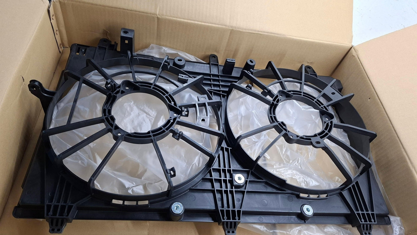 Original OE MITSUBISHI Lüfterzarge 21483W020P