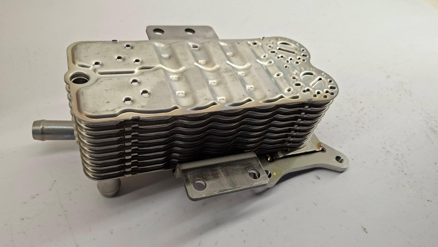 Original OE MITSUBISHI AGR Kühler 1582A716