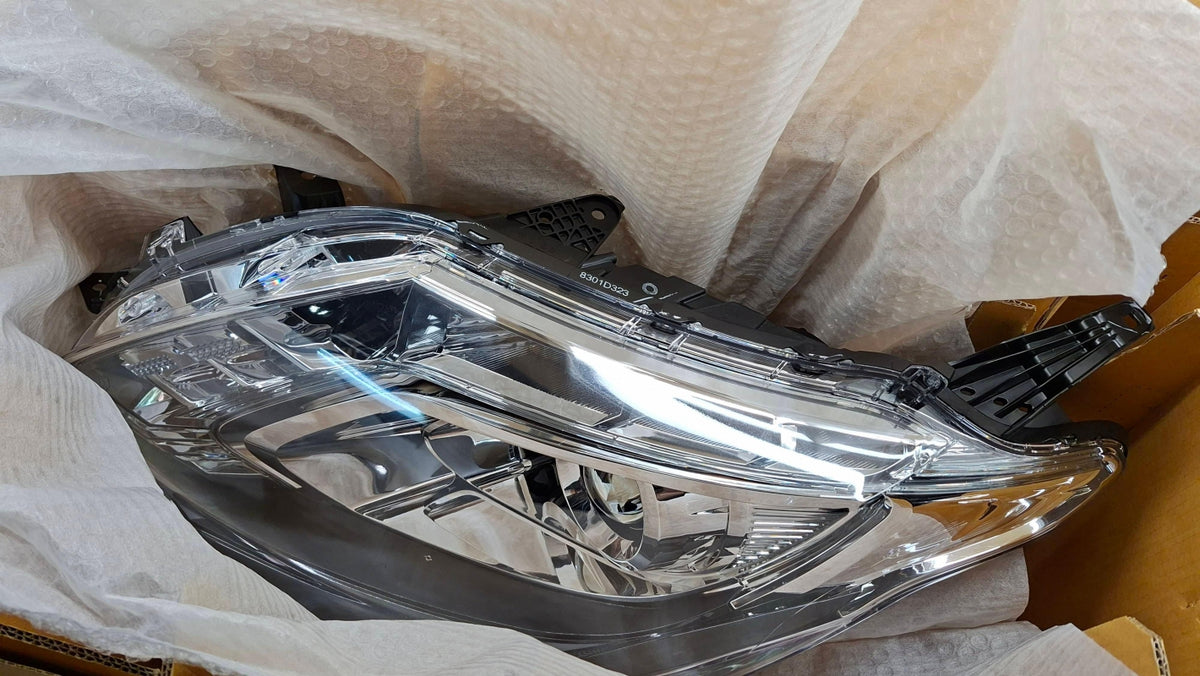 Original OE MITSUBISHI Scheinwerfer 8301D323