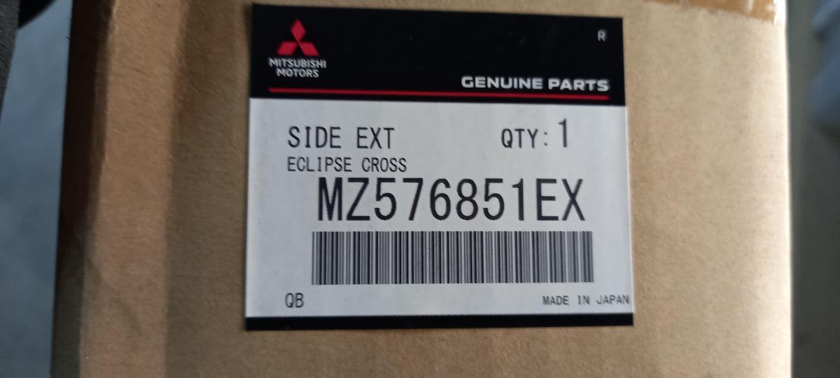 Original OE MITSUBISHI Türzierleisten Satz MZ576851EX