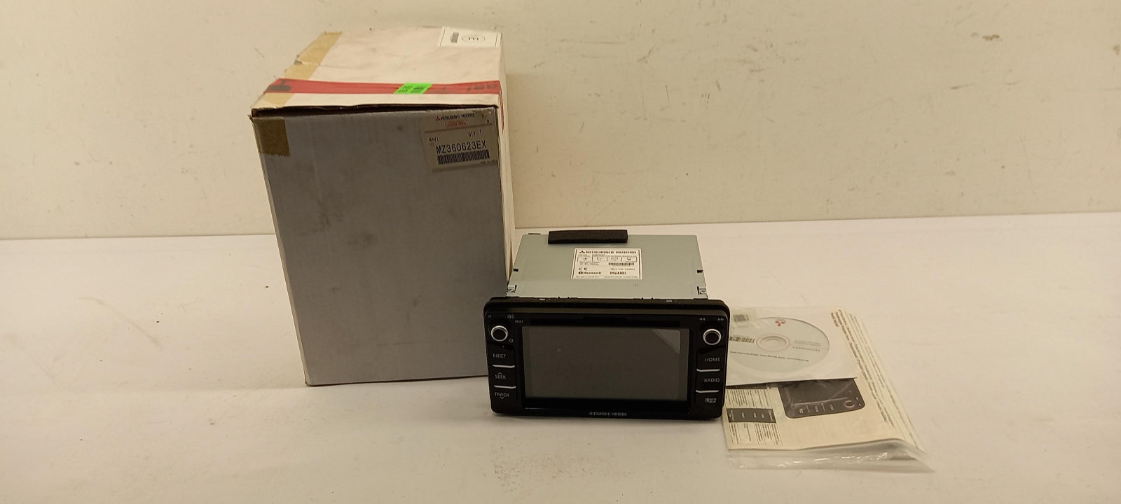 Original OE MITSUBISHI Steuergerät MZ360623EX