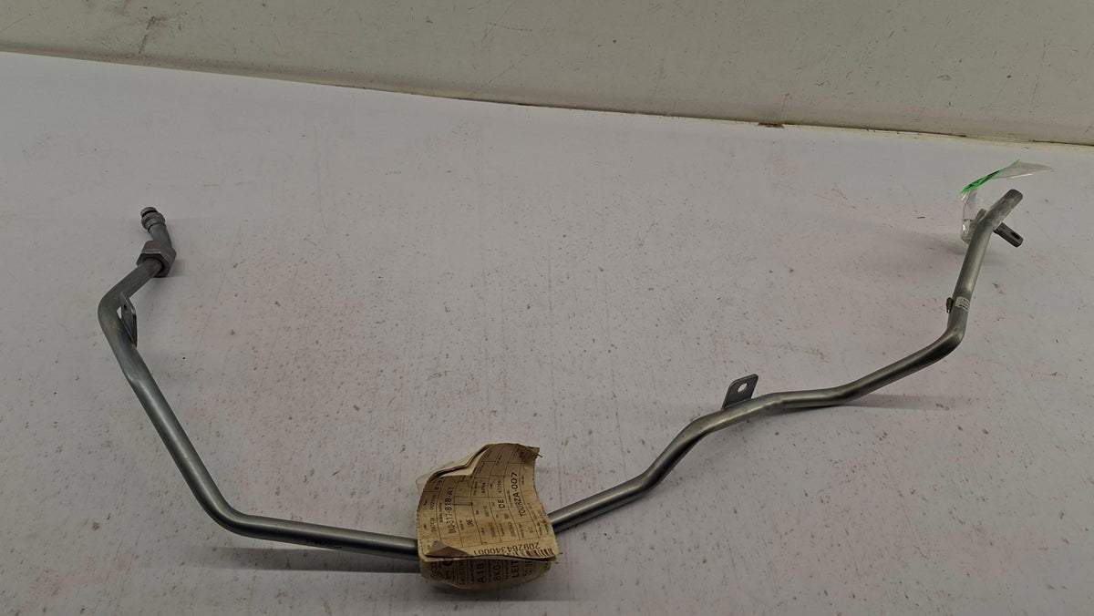 Original OE Volkswagen Getriebeölkühler Schlauch 8K0317818AT