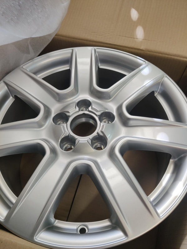 Original OE Volkswagen Felge 4F0601025CN
