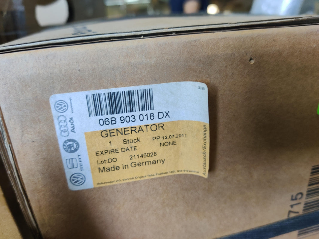 Original OE Volkswagen Lichtmaschine 06B903018DX