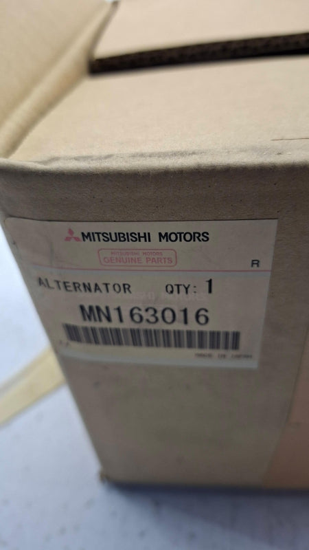 Original OE MITSUBISHI Lichtmaschine MN163016