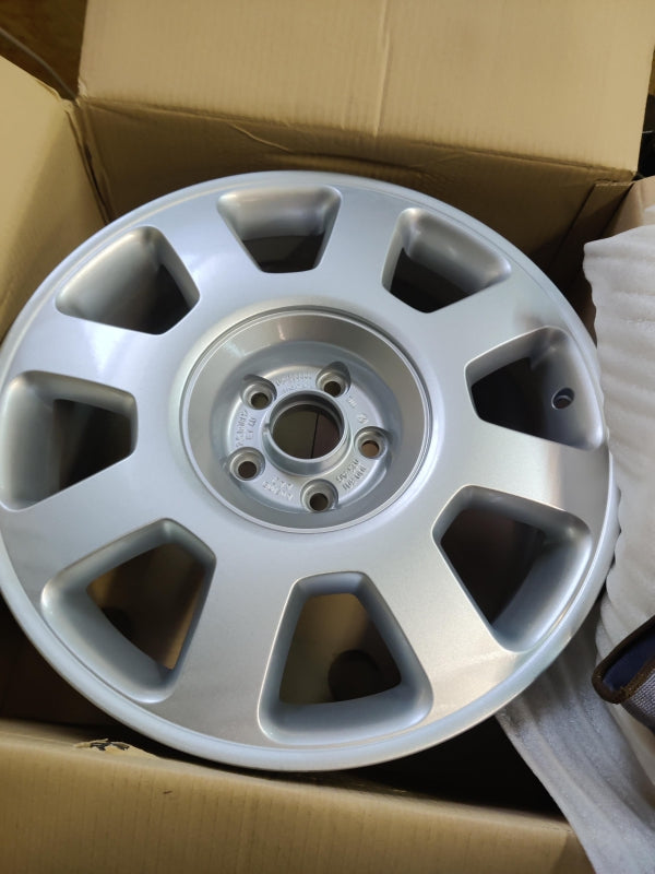 Original OE Volkswagen Felge 3D0601025BZ31