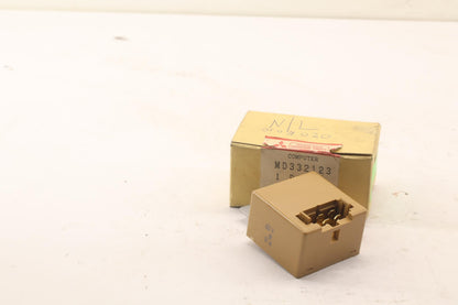 Original OE MITSUBISHI Relais MD332123