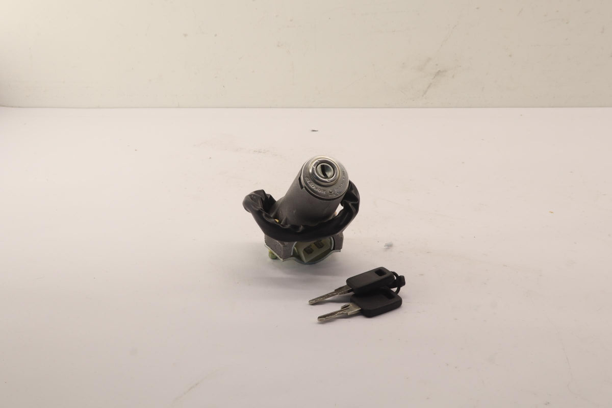 Original OE SUZUKI Zündschloss Schließzylinder 37100B73302