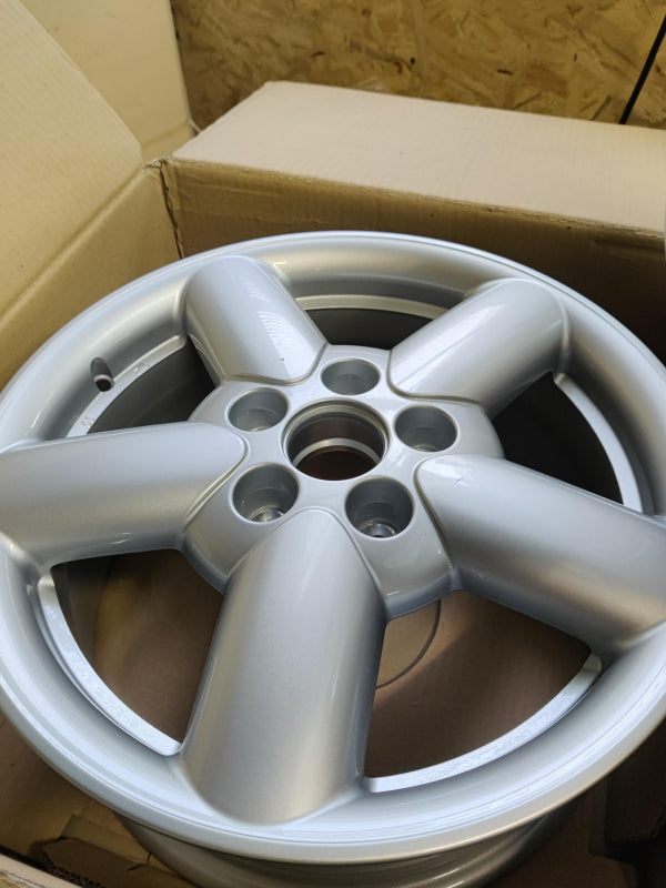 Original OE Volkswagen Felge 7D0601025B091