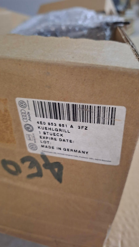 Original OE Volkswagen Kühlergitter 4E0853651A3FZ