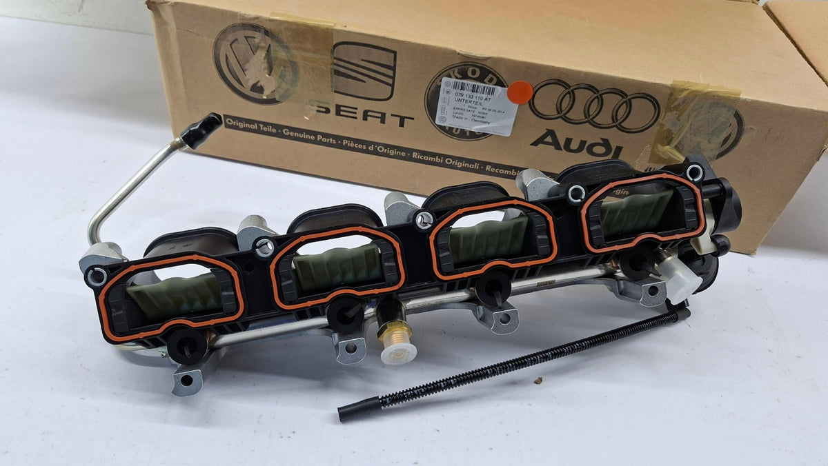 Original OE Volkswagen Ansaugkrümmer 079133110AT