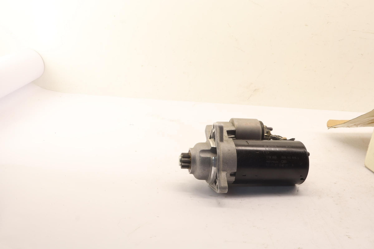 Original OE Volkswagen Anlasser 02B911023L
