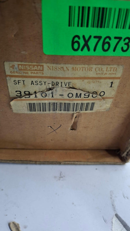 Original OE NISSAN Antriebswelle 391010M900