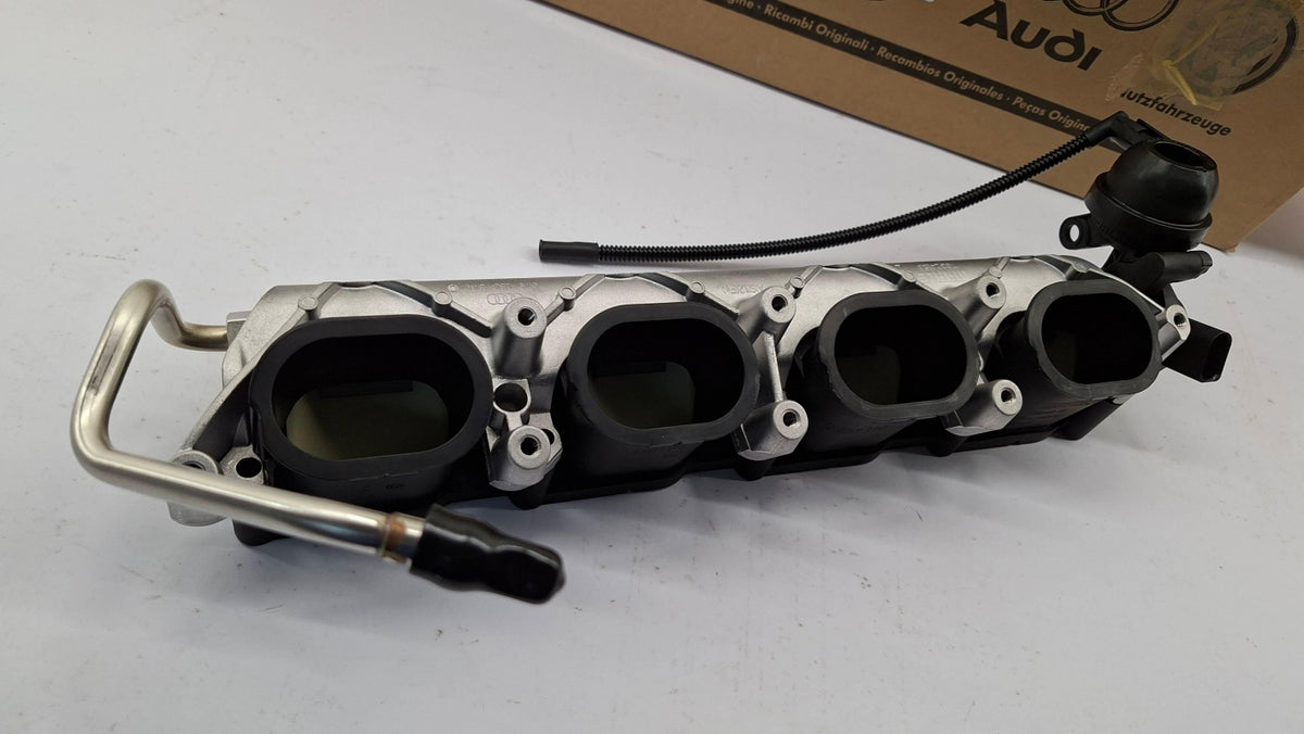 Original OE Volkswagen Ansaugkrümmer 079133110AT