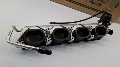 Original OE Volkswagen Ansaugkrümmer 079133110AT