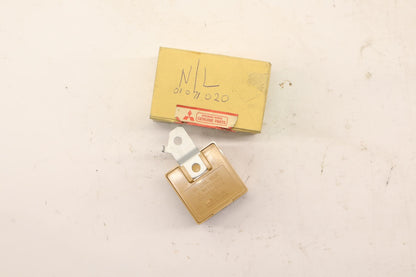 Original OE MITSUBISHI Relais MD332123