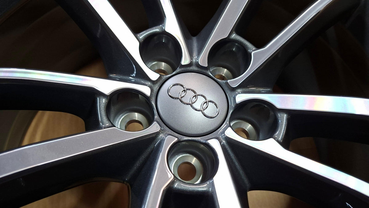 Original OE Volkswagen Felge 8X0071497BJG3