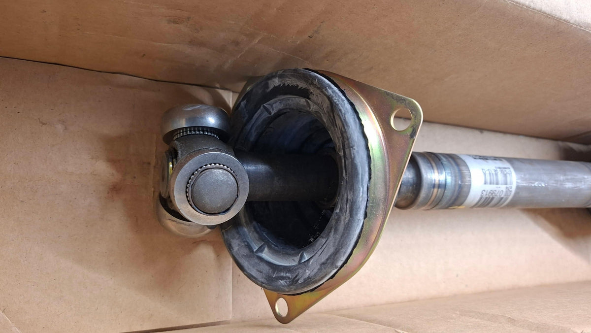 Original OE RENAULT Antriebswelle 8200079913