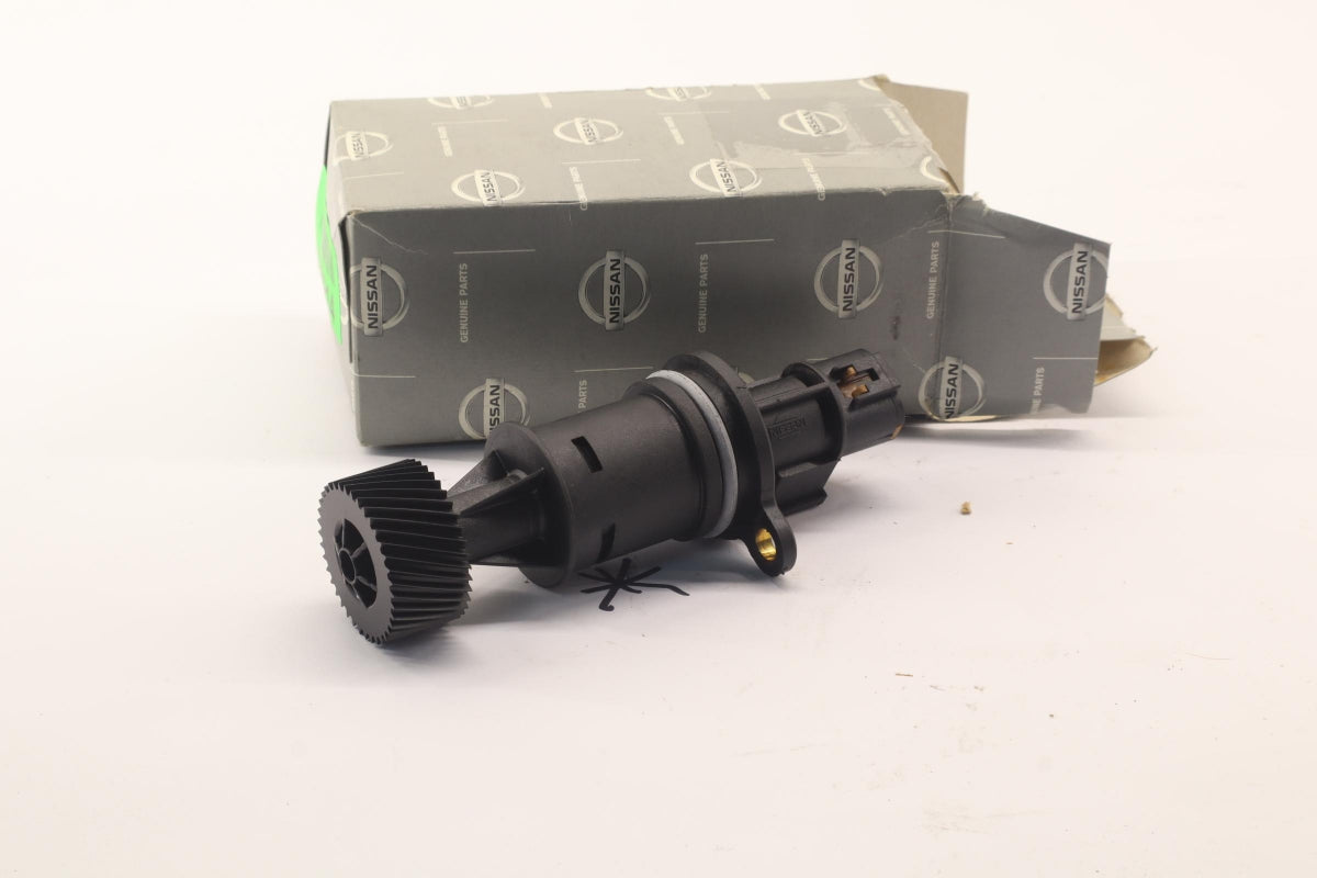 Original OE NISSAN Tachogeber Geschwindigkeitssensor 250106F600