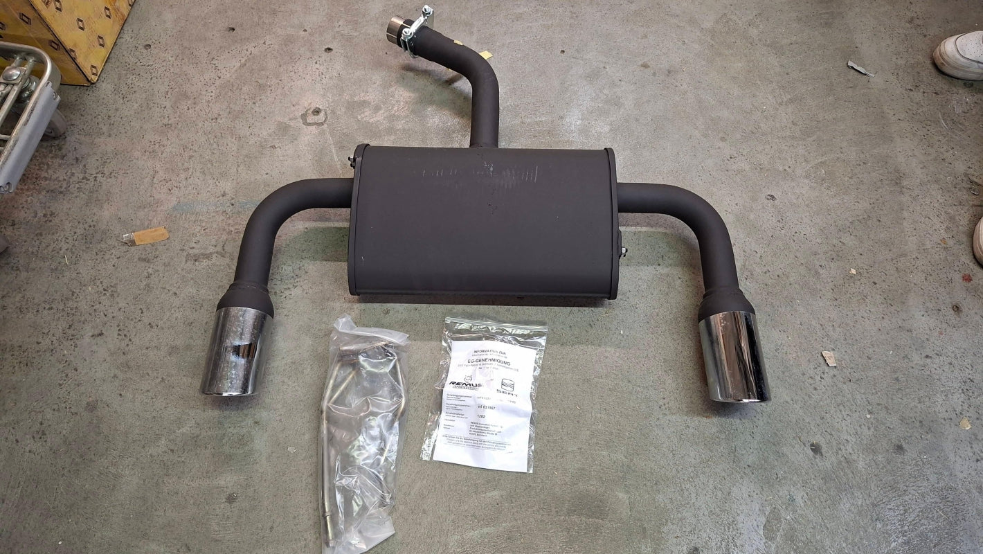 Original OE Volkswagen Auspuffrohr 1P1072002
