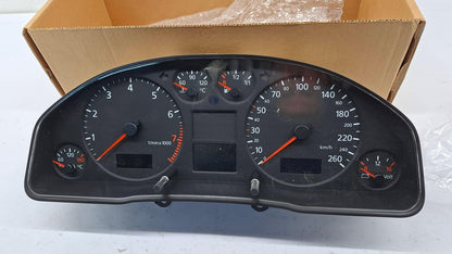 Original OE Volkswagen Kombiinstrument 4B0920900KX