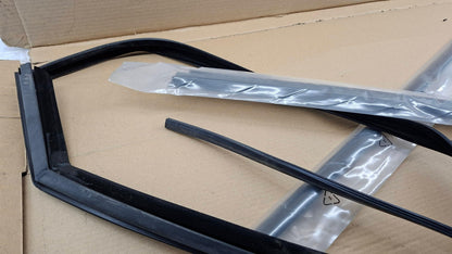 Original OE RENAULT Türscheiben Dichtung 7701475617