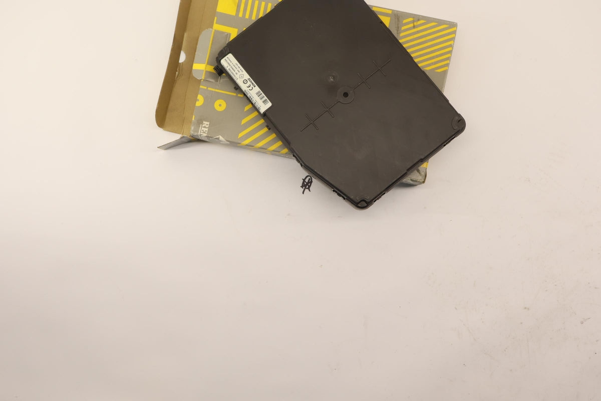 Original OE RENAULT Sicherungskasten 8200606829