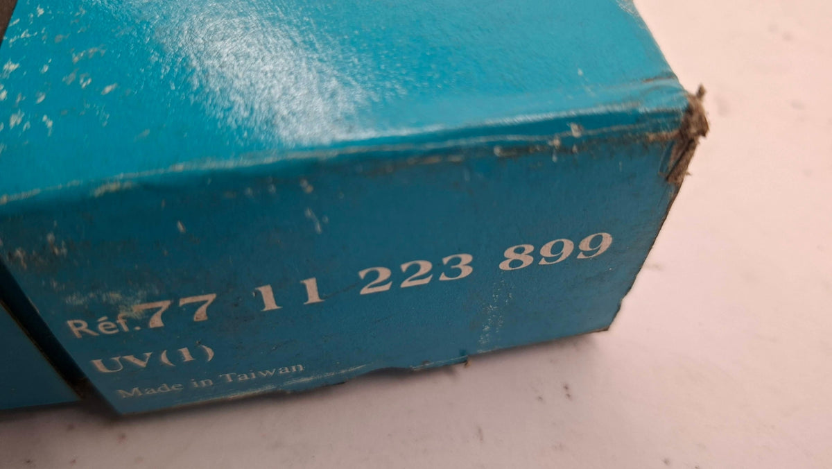 Original OE RENAULT Sonnenschutz 7711223899