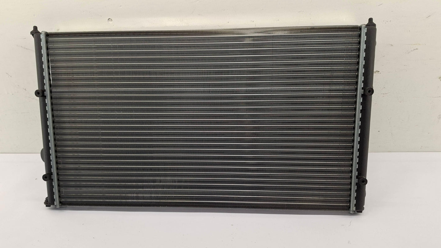 Original OE Volkswagen Wasserkühler 1H0121253P