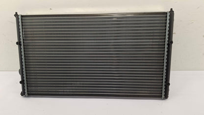 Original OE Volkswagen Wasserkühler 1H0121253P