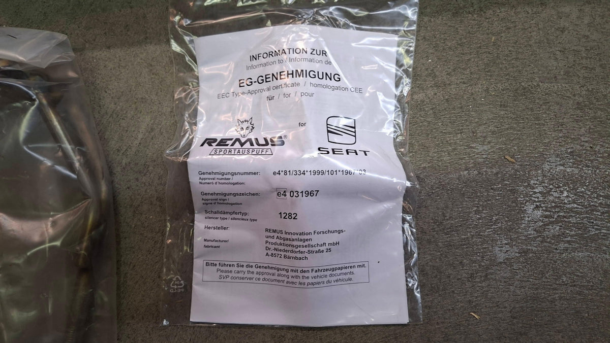 Original OE Volkswagen Auspuffrohr 1P1072002