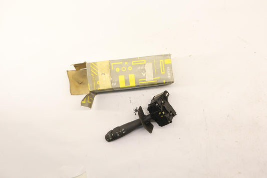 Original OE RENAULT Scheinwerfer Schalter 7701045664