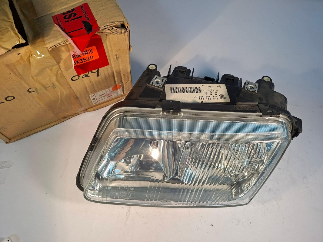 Original OE Volkswagen Scheinwerfer 8L0941029