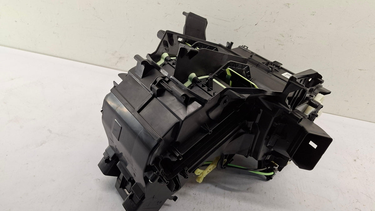 Original OE Volkswagen Heizgehäuse 5QB820353A