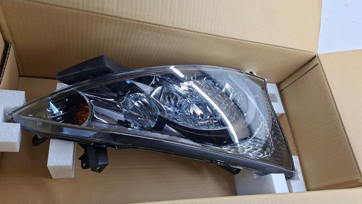 Original OE MITSUBISHI Nebelscheinwerfer 8301A546