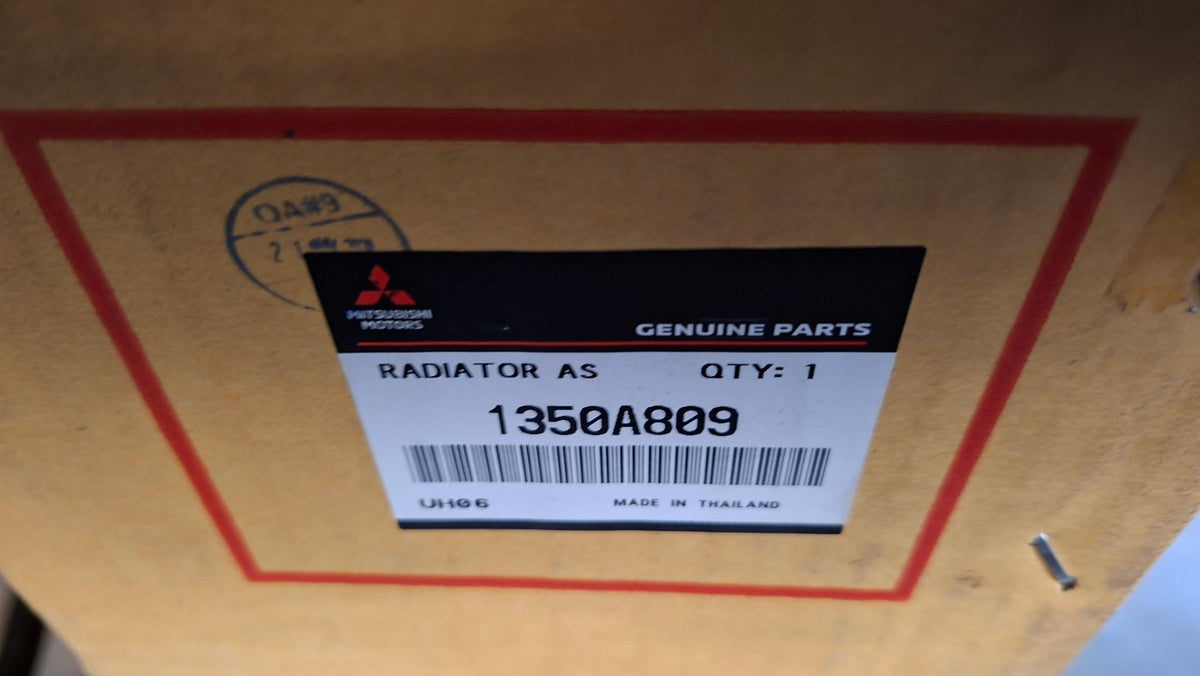 Original OE MITSUBISHI Wasserkühler 1350A809