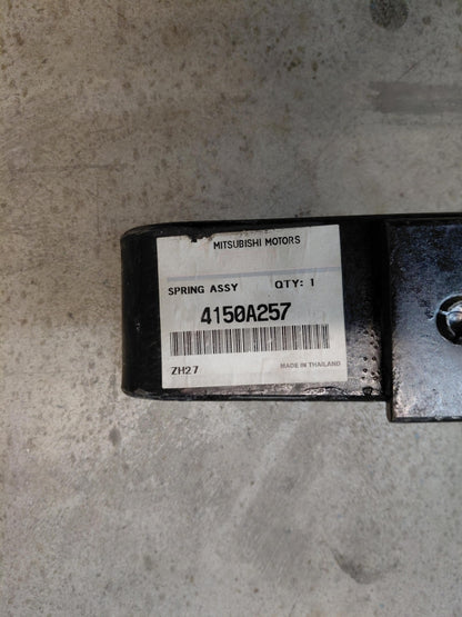 Original OE MITSUBISHI Blattfeder 4150A257