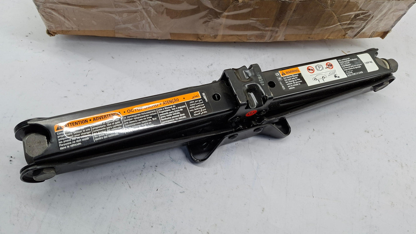 Original OE OPEL Wagenheber 95089601