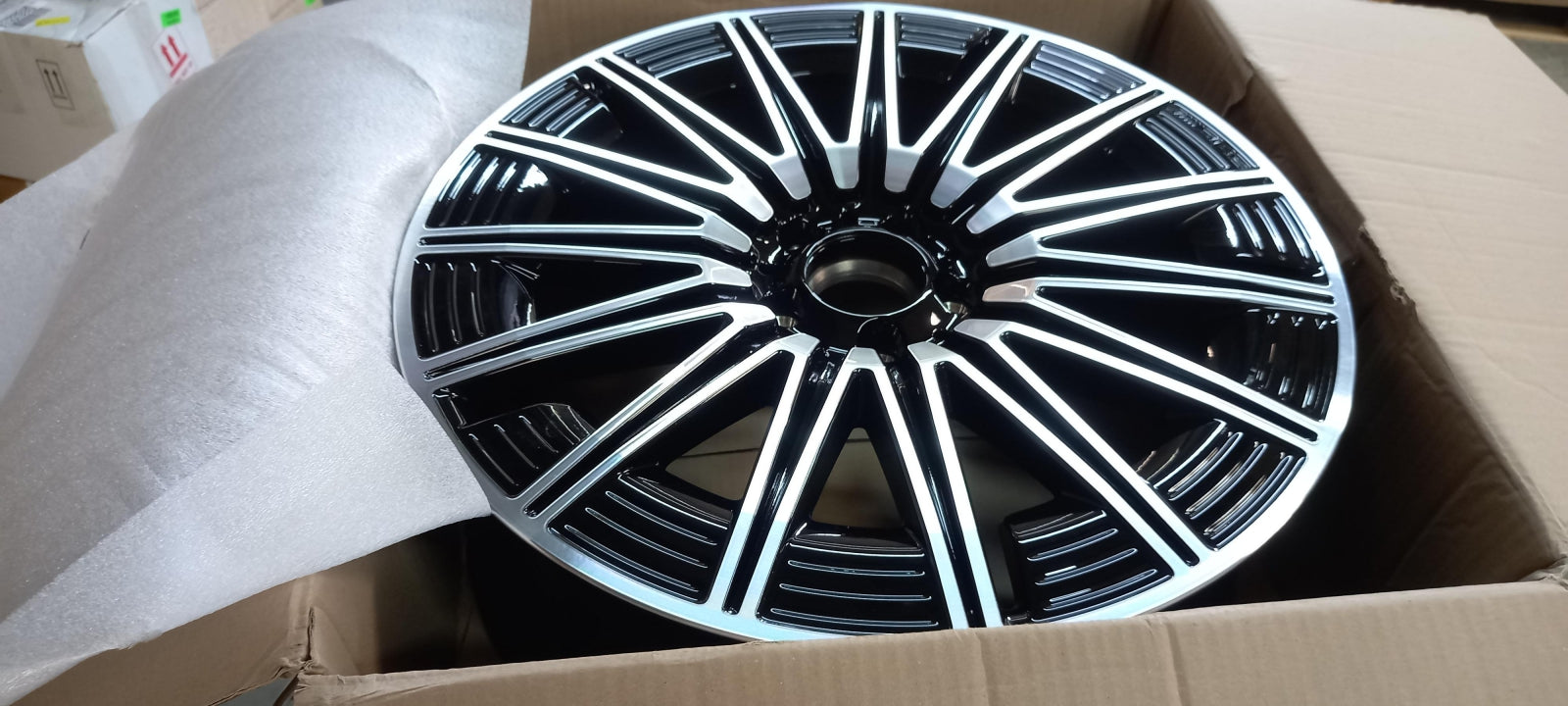 Original OE MERCEDES-BENZ Felge A24740152007X23