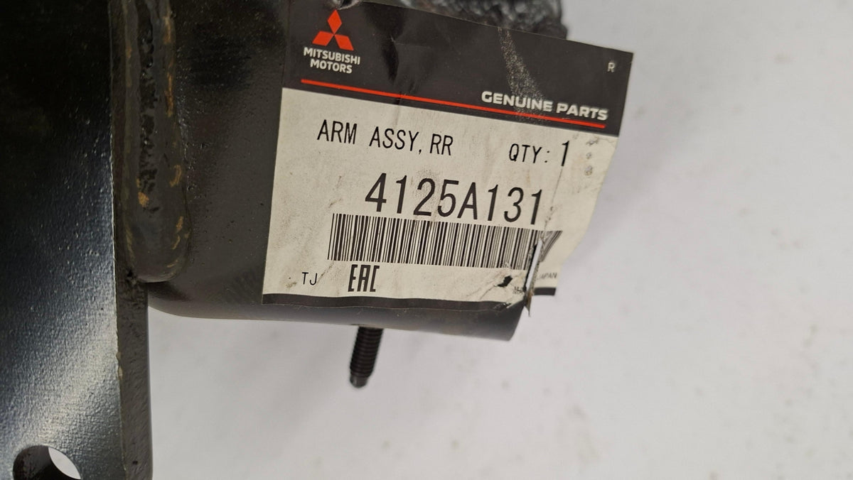 Original OE MITSUBISHI Querlenker 4125A131