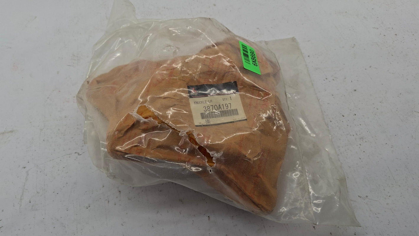 Original OE MITSUBISHI Achsschenkel 3870A197