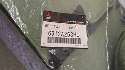 Original OE MITSUBISHI Sitzbezug 6912A263HC