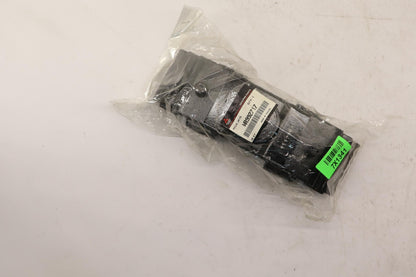 Original OE MITSUBISHI Getriebe Halter MR992717