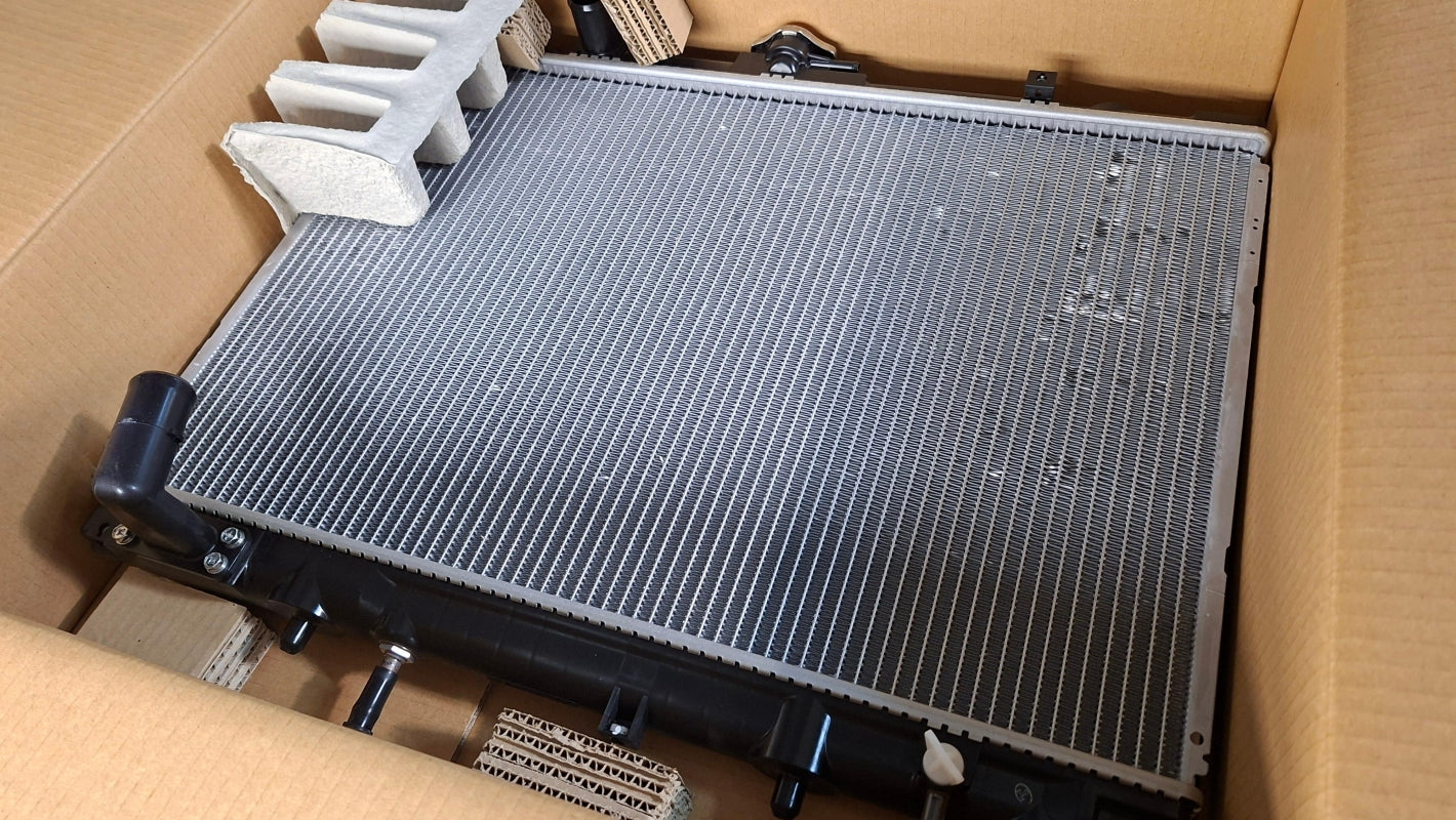Original OE MITSUBISHI Wasserkühler MN153206