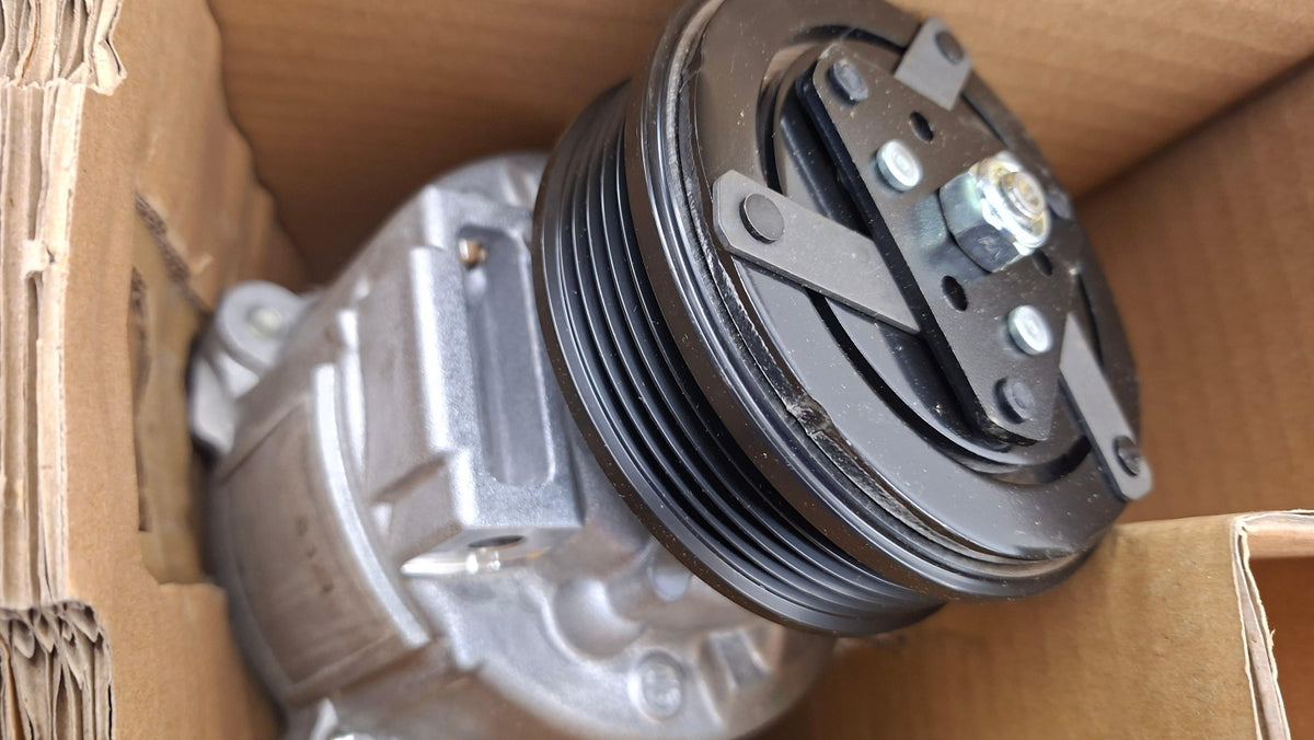 Original OE MITSUBISHI Klimakompressor 7813A357